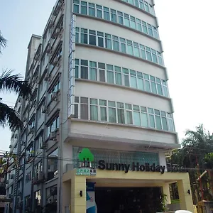 https://sunny-holiday-hotel.yangonhotels.org